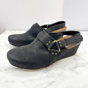 Axxiom Fanatic Wedge Clogs Women 8.5 Black Good Slingback Sandals Brass Hardware